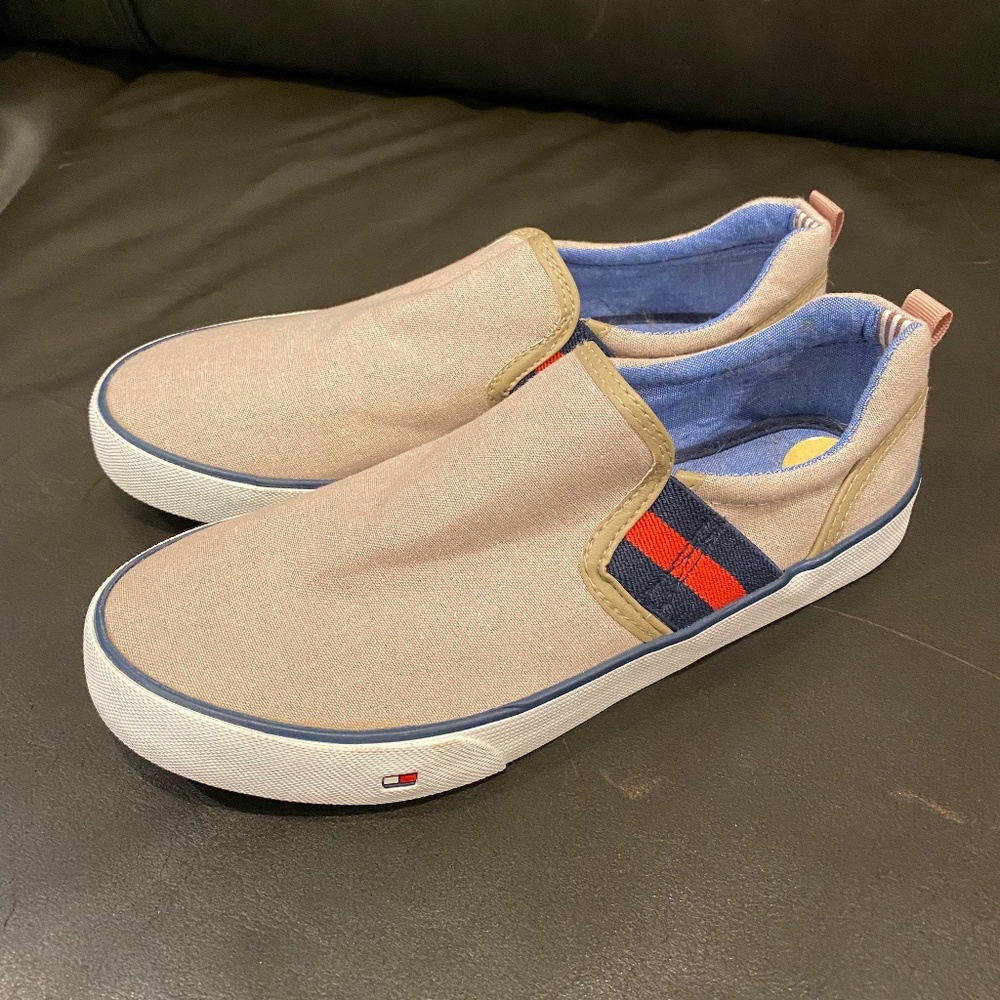 Tommy Hilfiger Oyster Slides Slip On Shoes Size 3